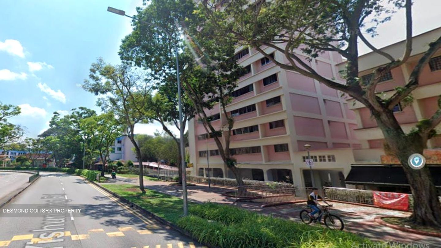 Yishun Street 22 (D27), Shop House #452349581